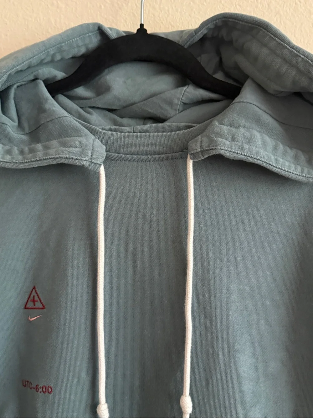Nike Dri-FIT Men’s Hoodie Small Graphic Blue Pullover
